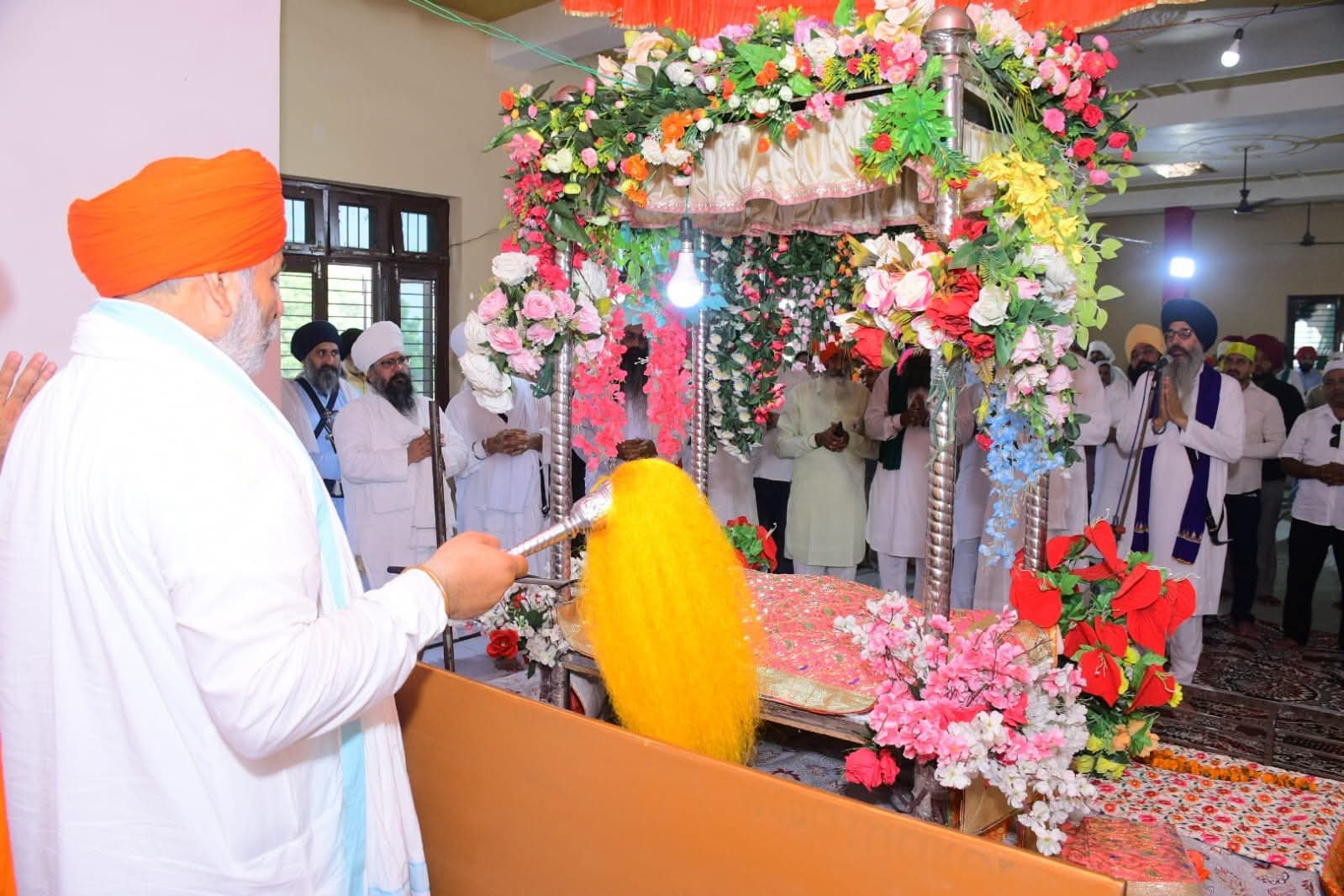 सिसौली किसान भवन में अखंड पाठ साहिब के दौरान उमड़े किसान और श्रद्धालु